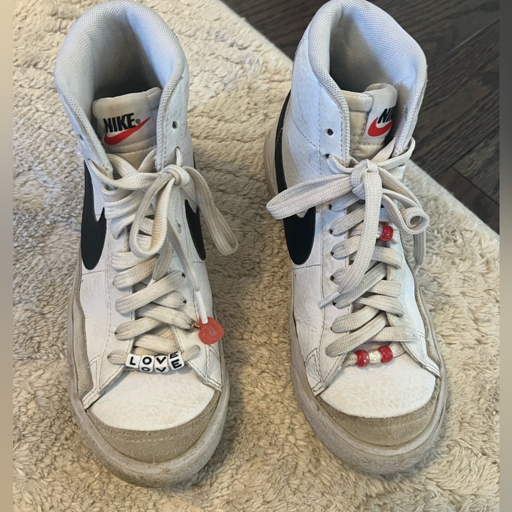 Kids Nike blazer high tops sneakers black and white size 4 y